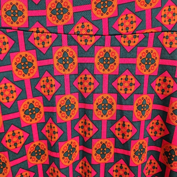 LULAROE NWT Geometric Design Maxi Skirt XL - Picture 4 of 4